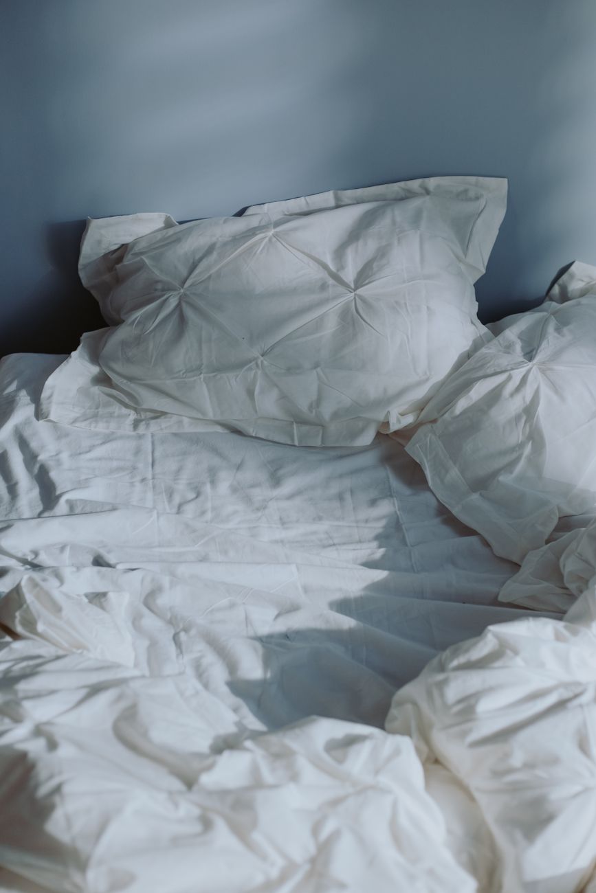 Cotton vs synthetic underwear: what's best for hygiene, pH and all-day wear?